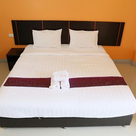 La Viva Hotel Buriram Kültér fotó